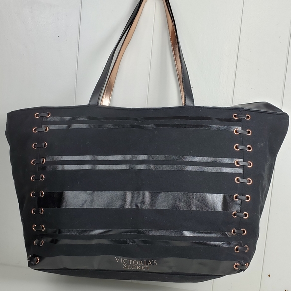 Victoria's Secret tote - Picture 7 of 13